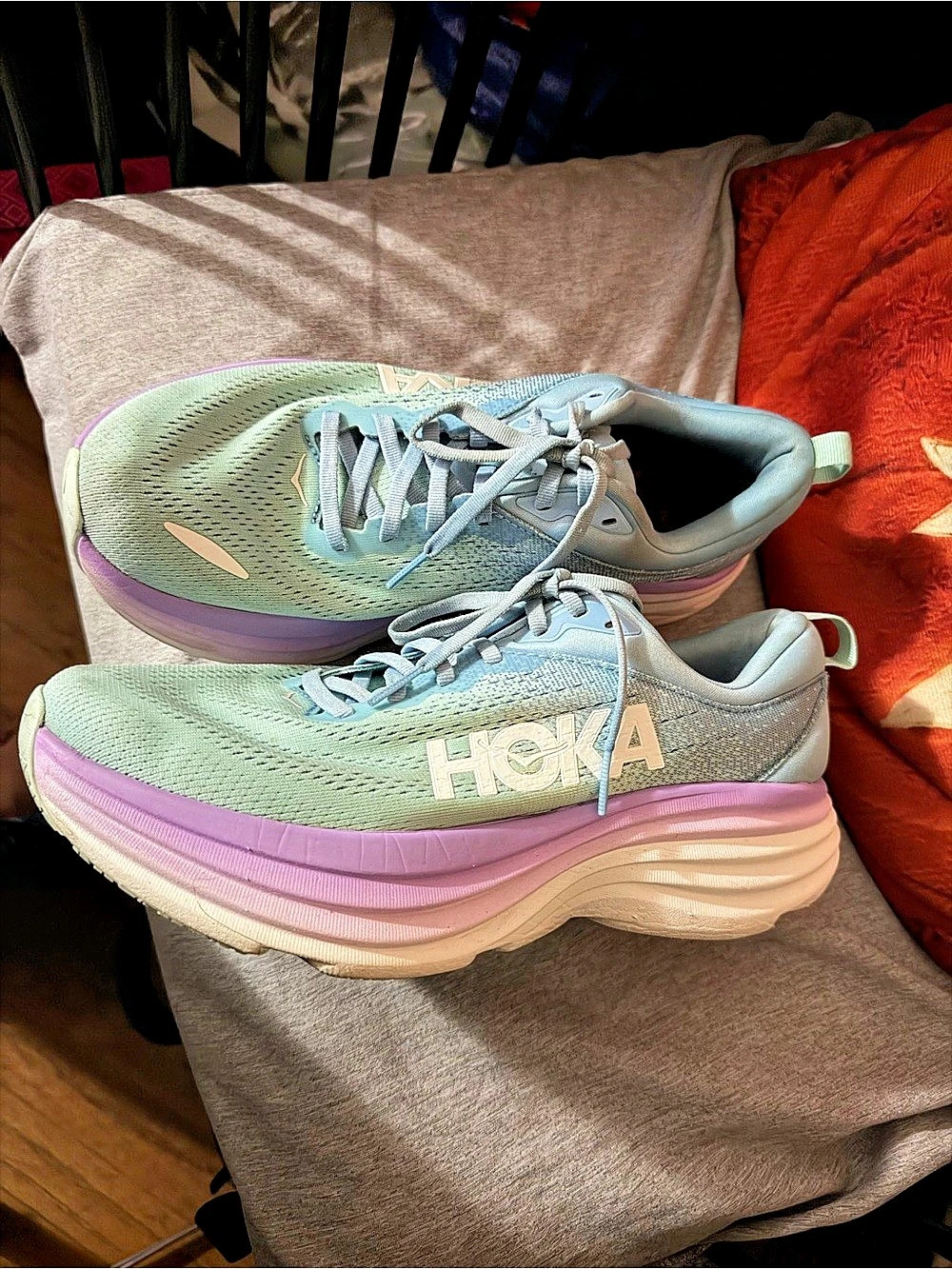 HOKA Bondi Women's Athletic Shoes US 9 Green Purple